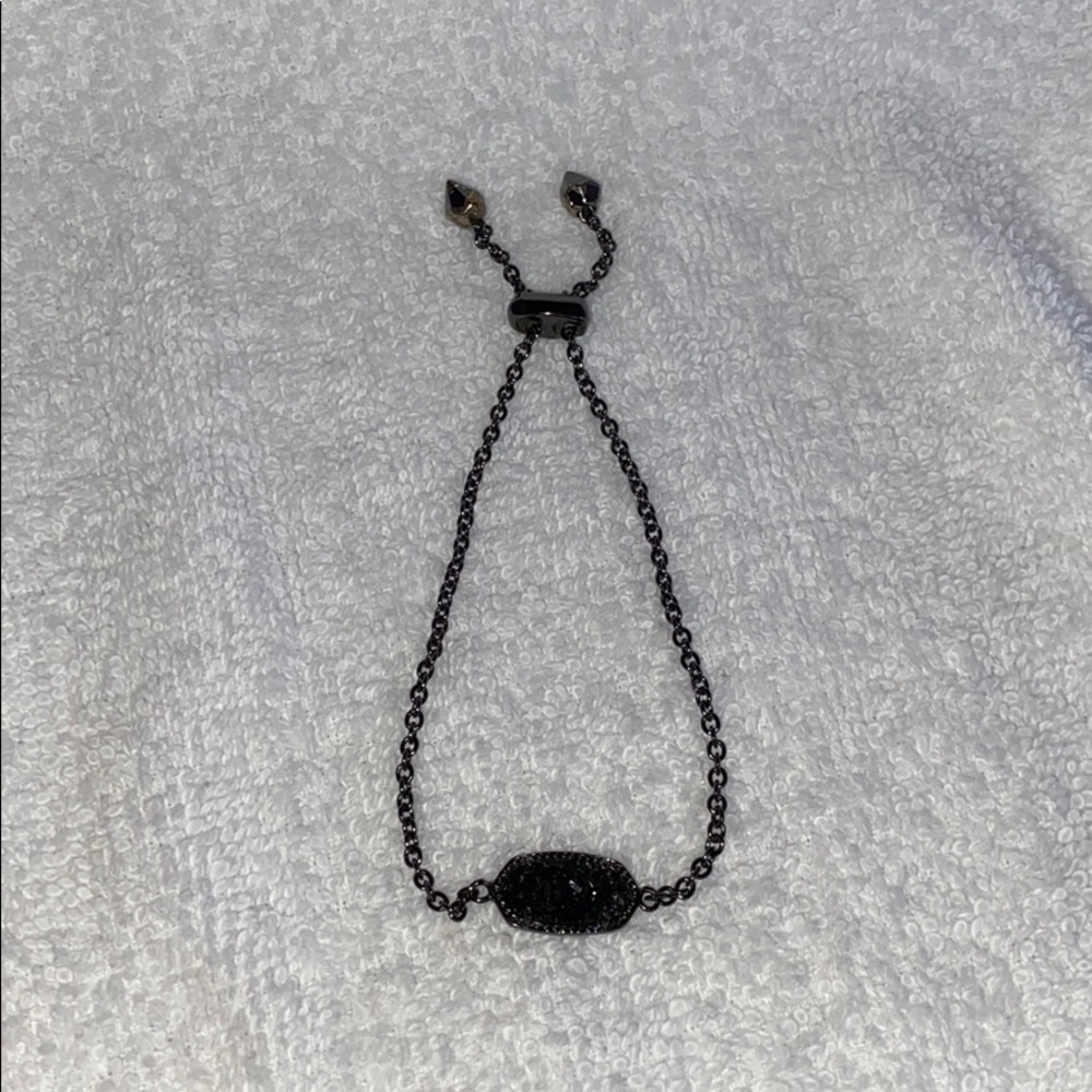 black (graphite) kendra scott bracelet